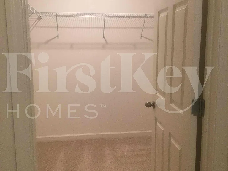 407 SW Lakehurst Dr — Photo 18