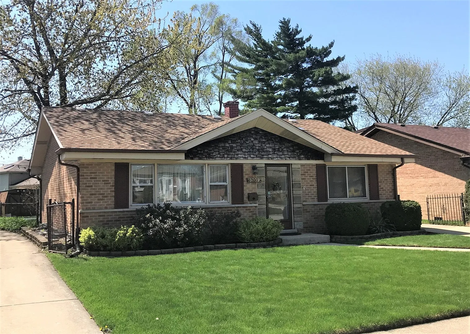3709 W 120th Pl photo 1