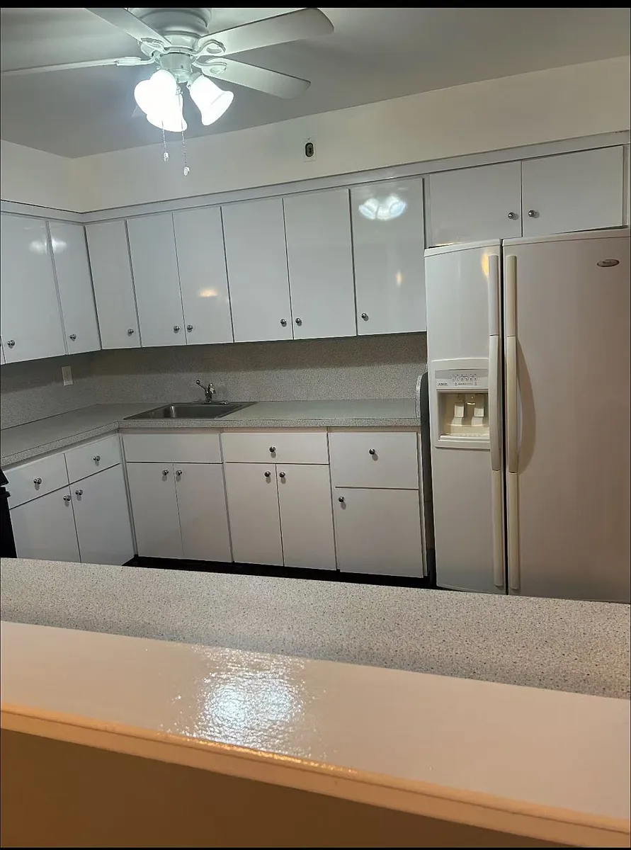 Building Photo - 176 Bay 47th St #3