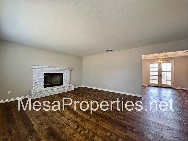 7891 Corona Ave — Photo 6