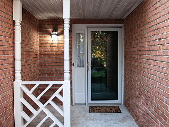 3rd image of 2811 Knob Creek Ln