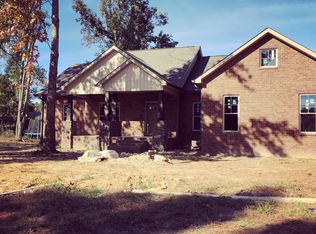 102 Creekwood Ln, Tullahoma, TN 37388