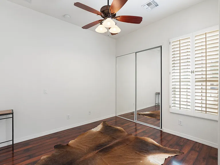 8614 W Morten Ave — Photo 19