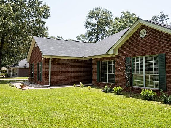 4th image of 315 White Dove Dr