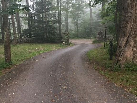 3rd image of 46 Smith Rd