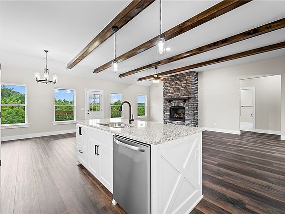 4th image of 14 Strathdon Ln