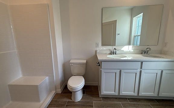 5th image of 4972 Lyric Dr