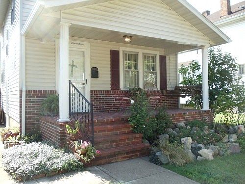 2nd image of 417 Oakwood Ave