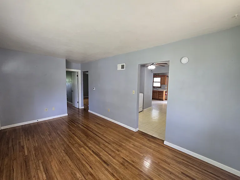 7206 La Porte Rd — Photo 6