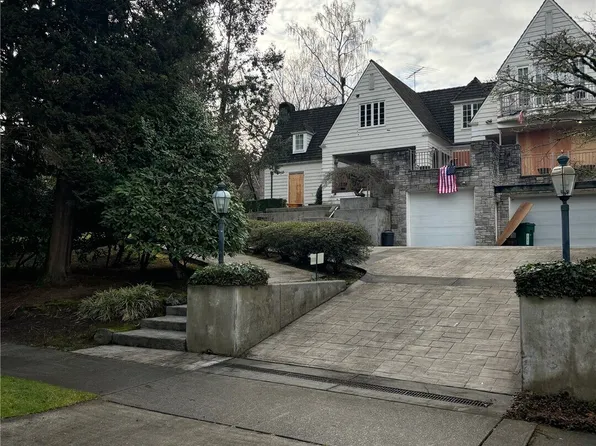 6518 NE Windermere Road, Seattle, WA 98105