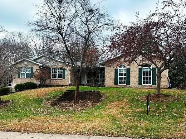 1041 Stonybrook Dr, O Fallon, IL 62269