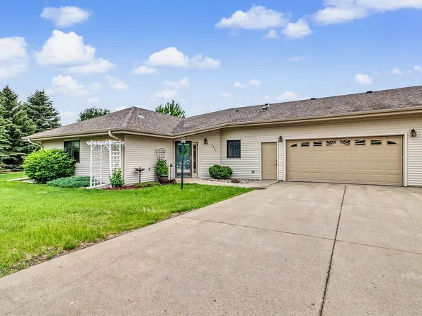 2940 12th Ave S, Moorhead, MN 56560