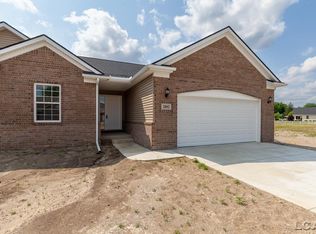 2802 Hope Ct, Adrian, MI 49221