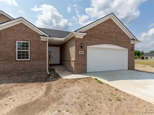 2802 Hope Ct, Adrian, MI 49221