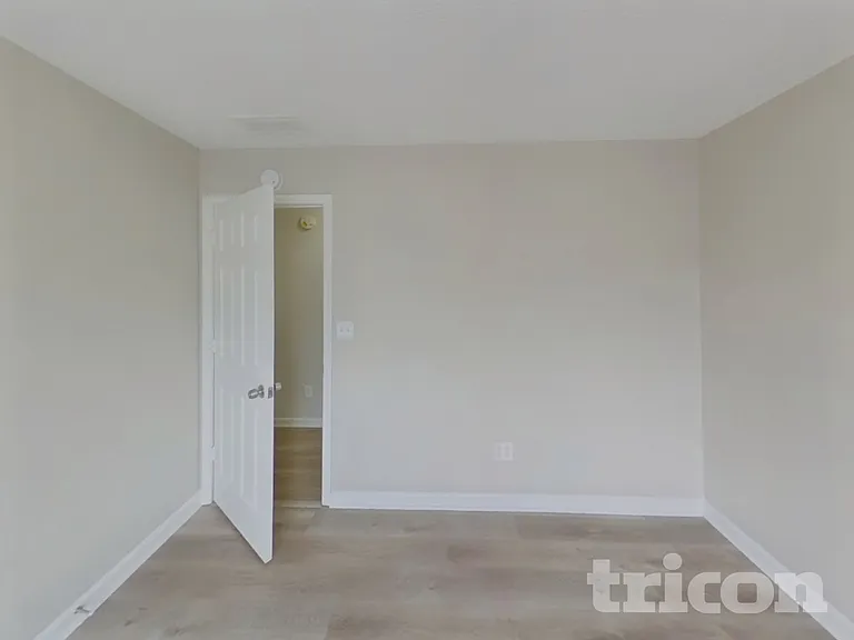 5741 Amerson Ln — Photo 12