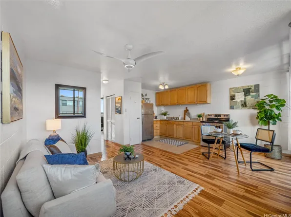 1105 Acacia Rd APT 309, Pearl City, HI 96782