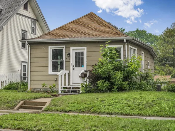 915 Cottage Ave E, Saint Paul, MN 55106