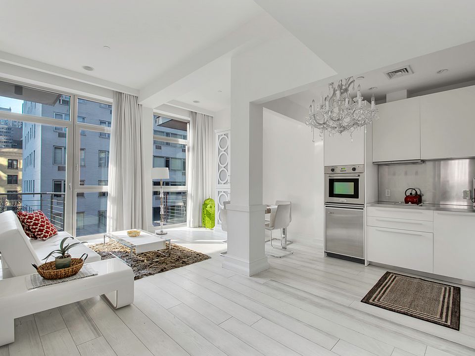 1st image of 216 E 52nd St #4E