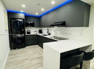 1555 W 44th Pl APT 214D, Hialeah, FL 33012