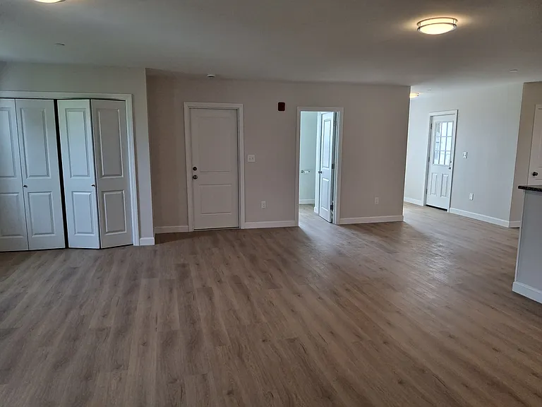 103 Brook St #3 — Photo 8