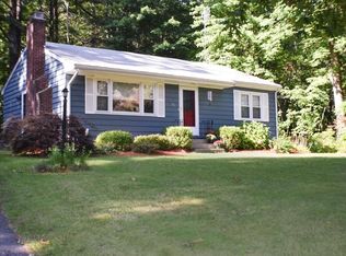 76 High St, Upton, MA 01568