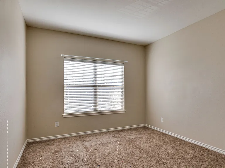 5509 Soledad Dr — Photo 20