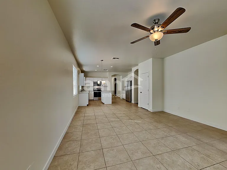 8854 W Northview Ave — Photo 5