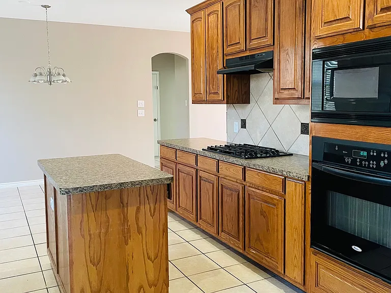 5936 Chisholm Trl — Photo 7