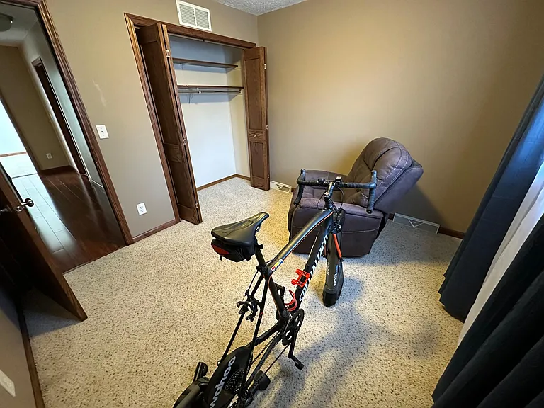 925 Sierra Ln NE — Photo 23