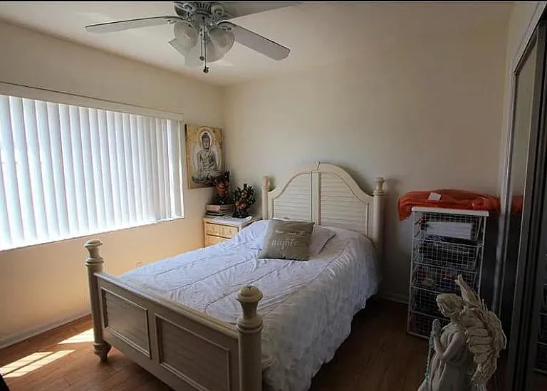 2230 NE 56th Pl #210 — Photo 6