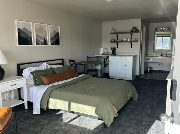 Anchor Point Ventures LLC, 34358 Old Sterling Hwy #1, Anchor Pt, AK 99556