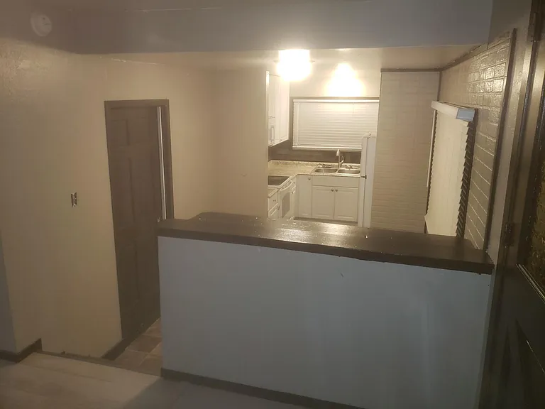 3839 Pentagon Dr — Photo 2