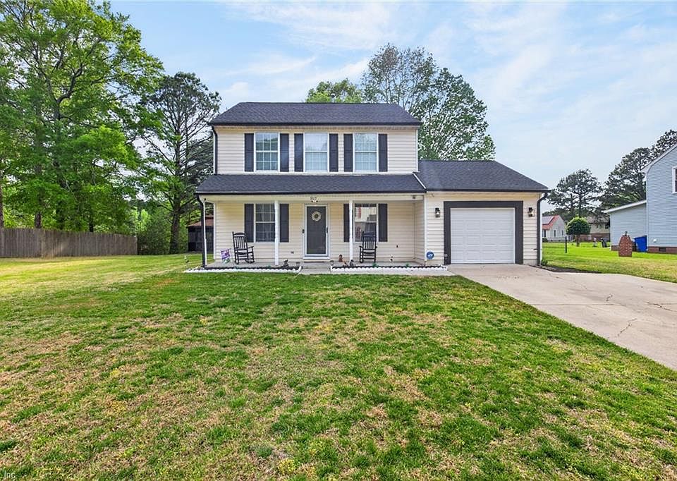 1st image of 817 Haskins Dr