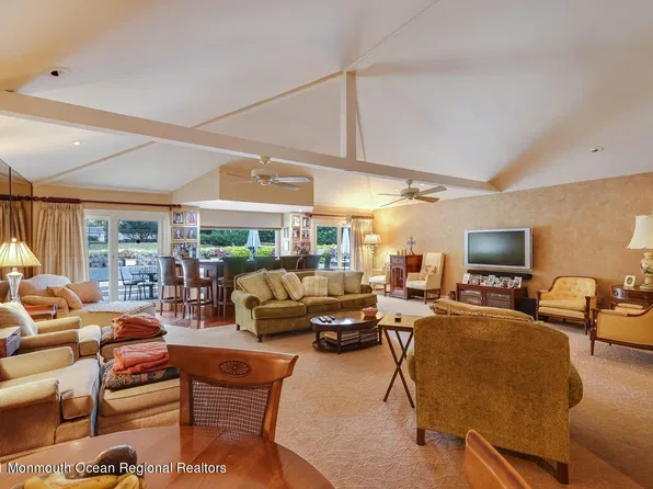 455 W Lincoln Ave, Oakhurst, NJ 07755