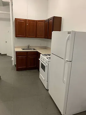 Rented by Carnegie Management Inc | media 8