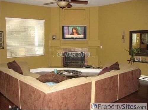 5th image of 9581 Verneda Ct
