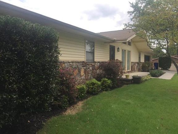 4th image of 528 Keeneland Blvd