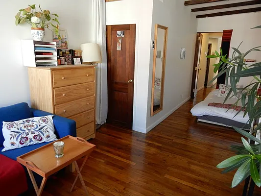 Rented by Camelot Realty Group | media 20