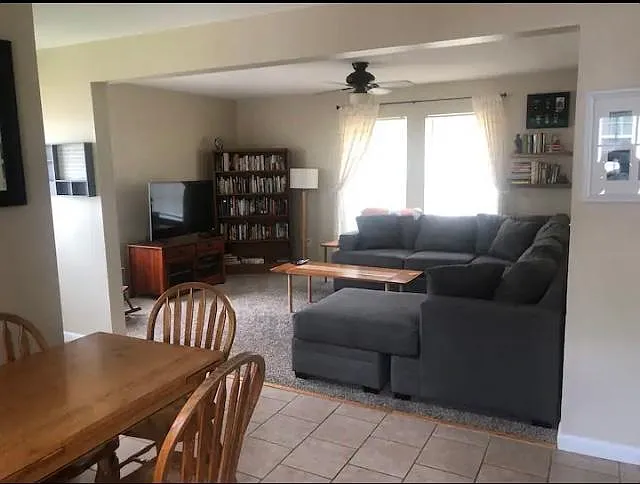3100 La Salle Dr photo 1