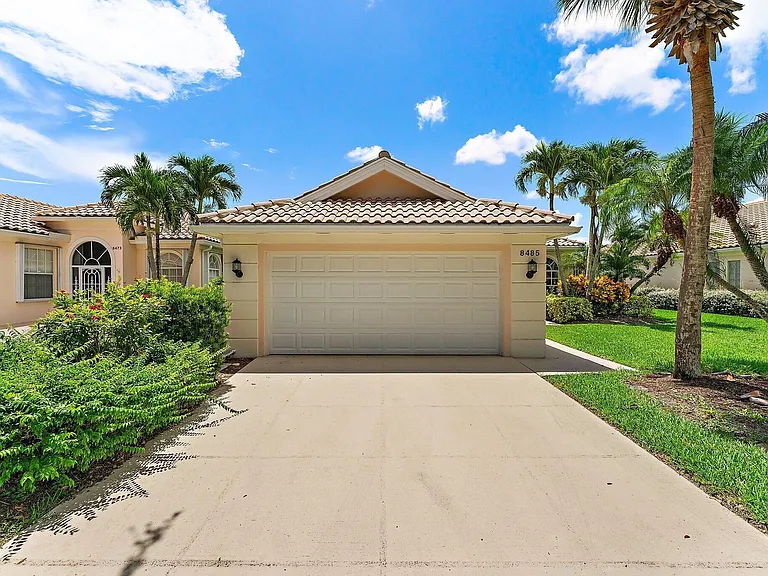 8485 SE Palm Hammock Ln — Photo 56