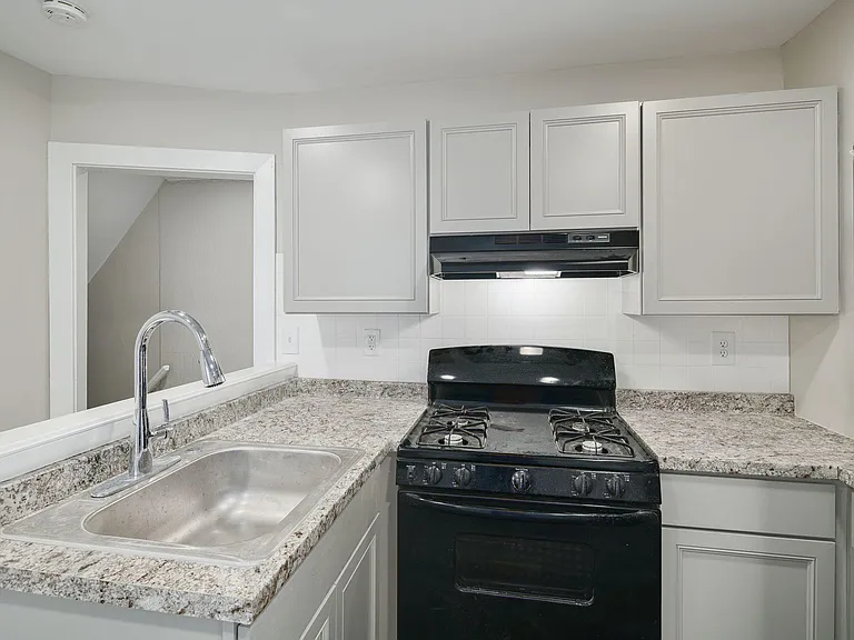 310 Dorrance St #2 — Photo 7