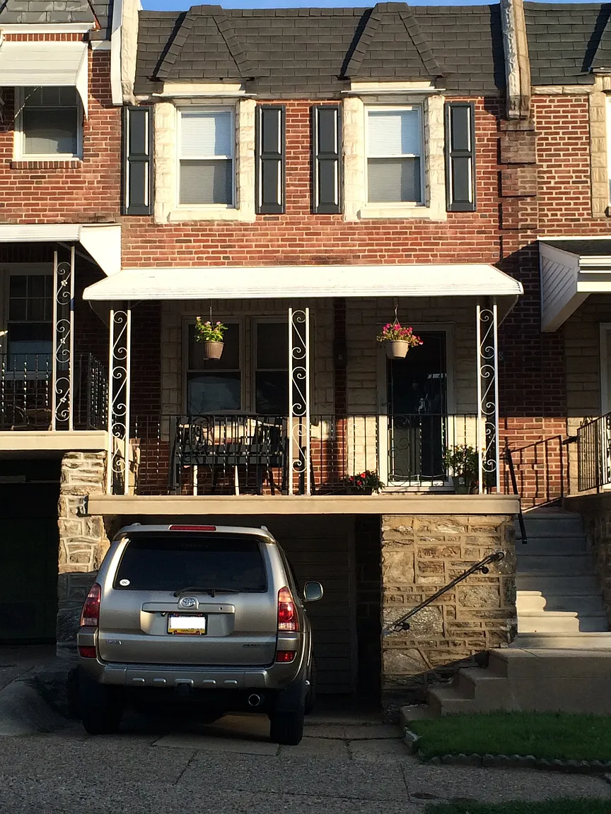 578 Monastery Ave photo 1