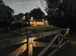 6137 Old Federal Rd, Flowery Branch, GA 30542