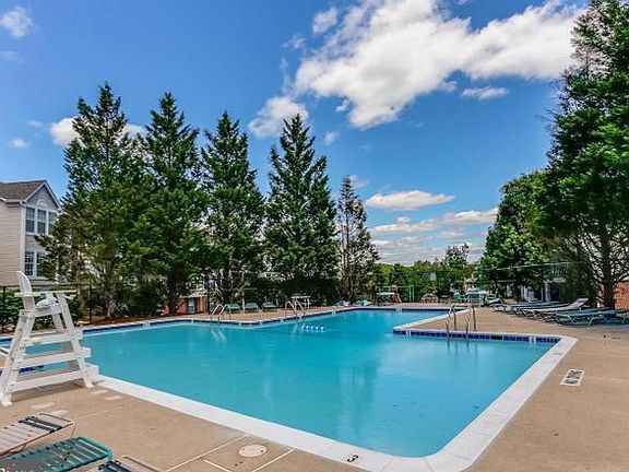 5th image of 3580 Sherbrooke Cir Unit 101