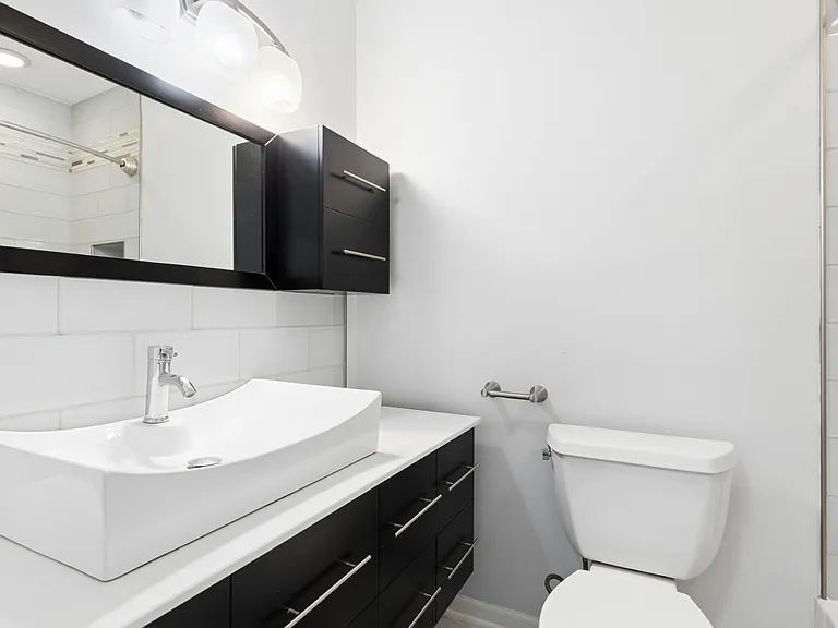 8058 W Lyons St #B — Photo 10
