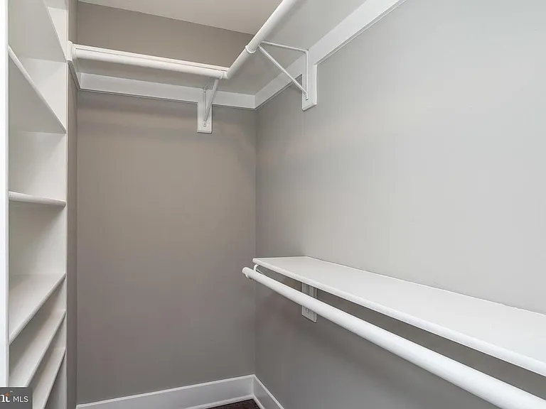 3729 Foster Ave — Photo 16