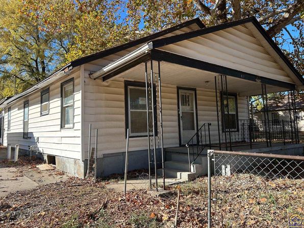 821 SE Sherman Ave, Topeka, KS 66607