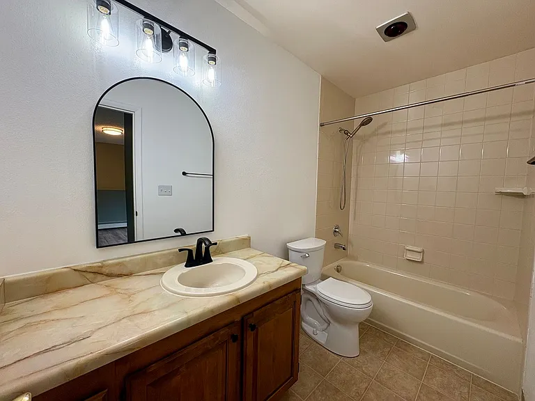 1309 Overhill Dr — Photo 21