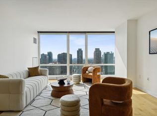 2 2nd St APT 3207, Jersey City, NJ 07302