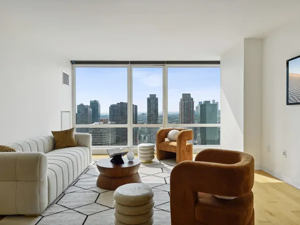 2 2nd St APT 3207, Jersey City, NJ 07302